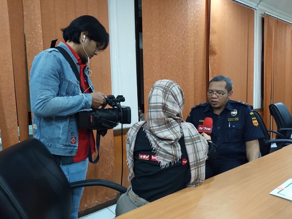 Diskusi Bea Cukai Jogja Dengan TV One Yogyakarta Seputar Barang Kiriman